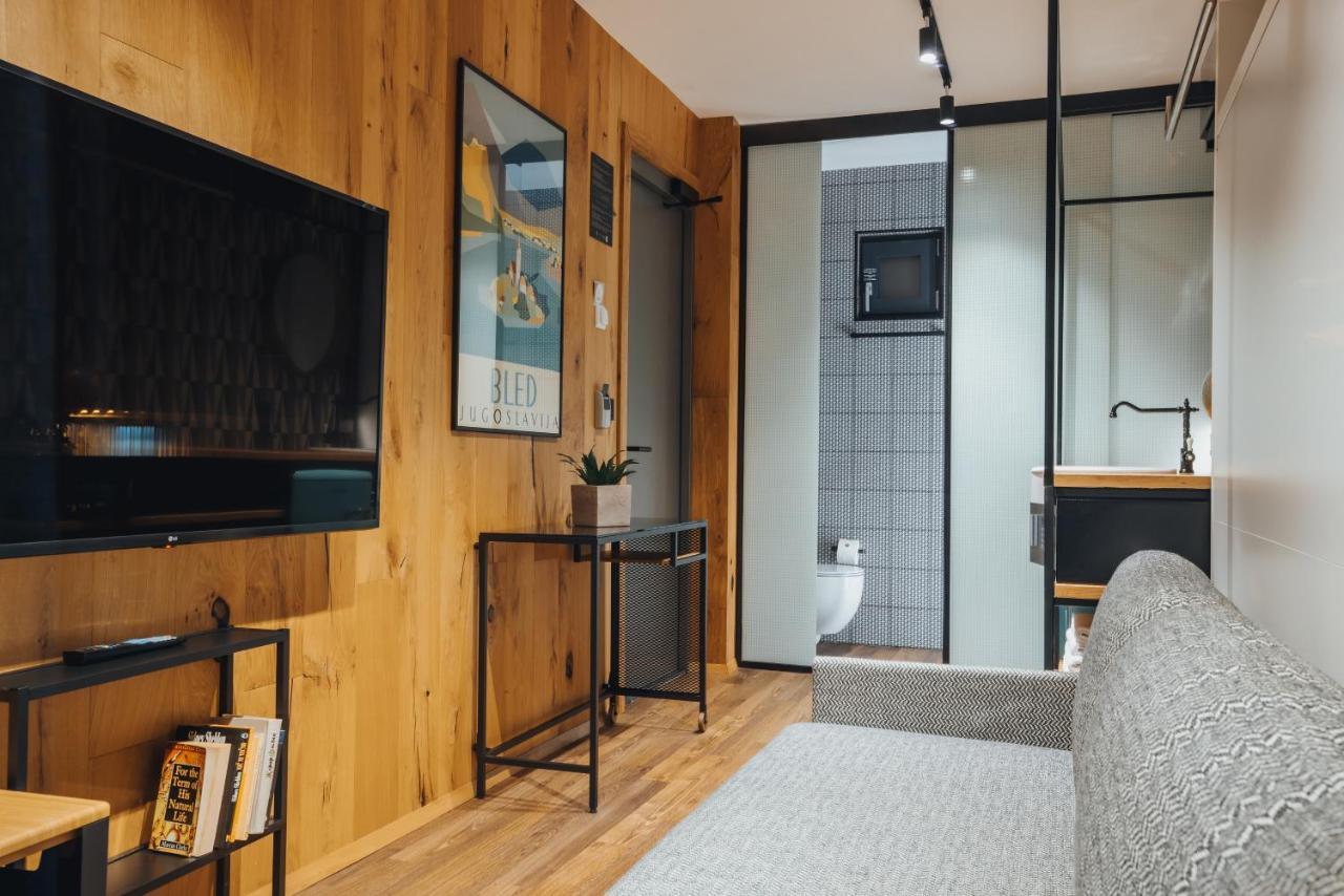 City Glamping By One66 Hotel ليوبليانا المظهر الخارجي الصورة