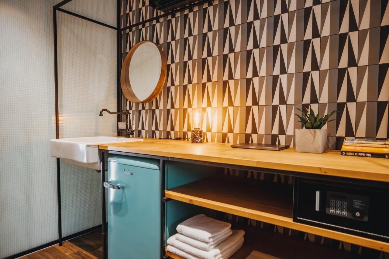 City Glamping By One66 Hotel ليوبليانا المظهر الخارجي الصورة